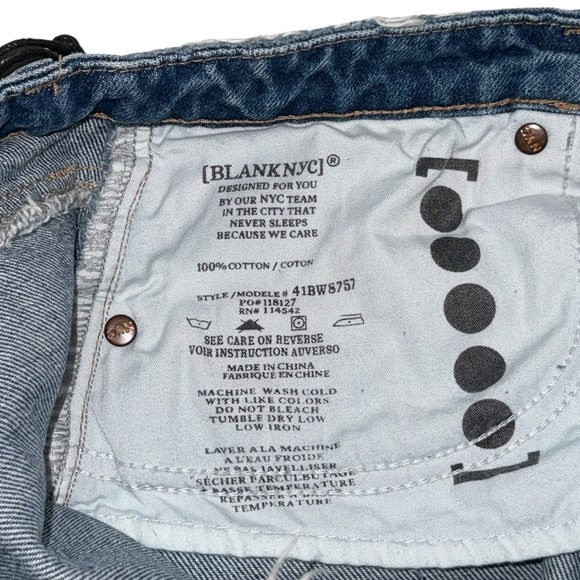 NWT! Blank NYC Cruise Control Hi Rise Frayed Denim Shorts - Size 28 - Picture 12 of 14